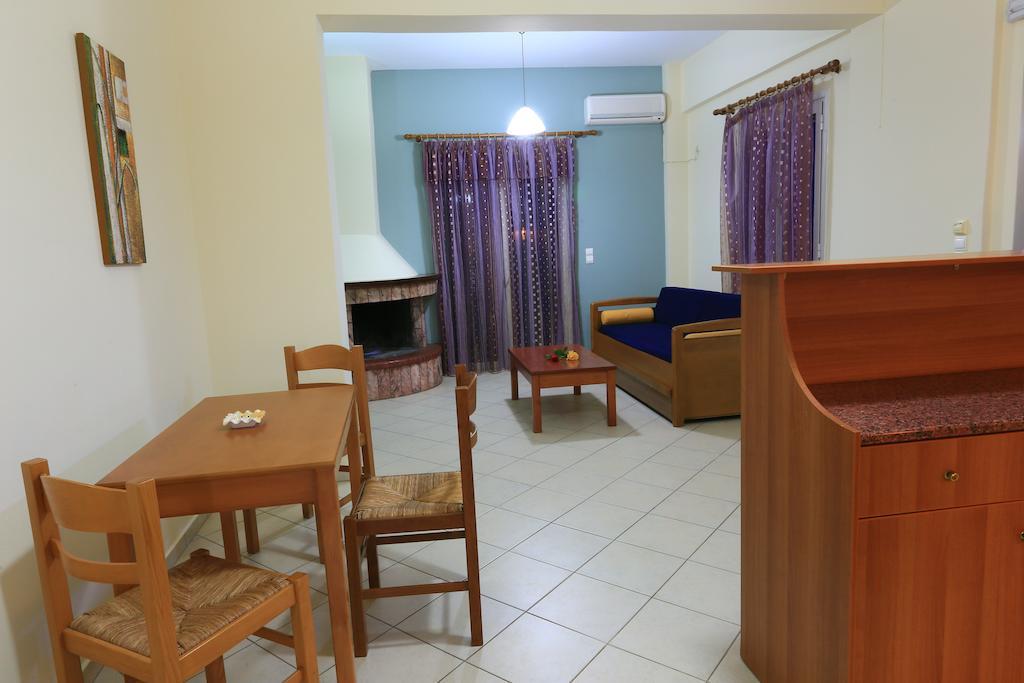 Mesogeios Hotel Marathopoli Pokoj fotografie
